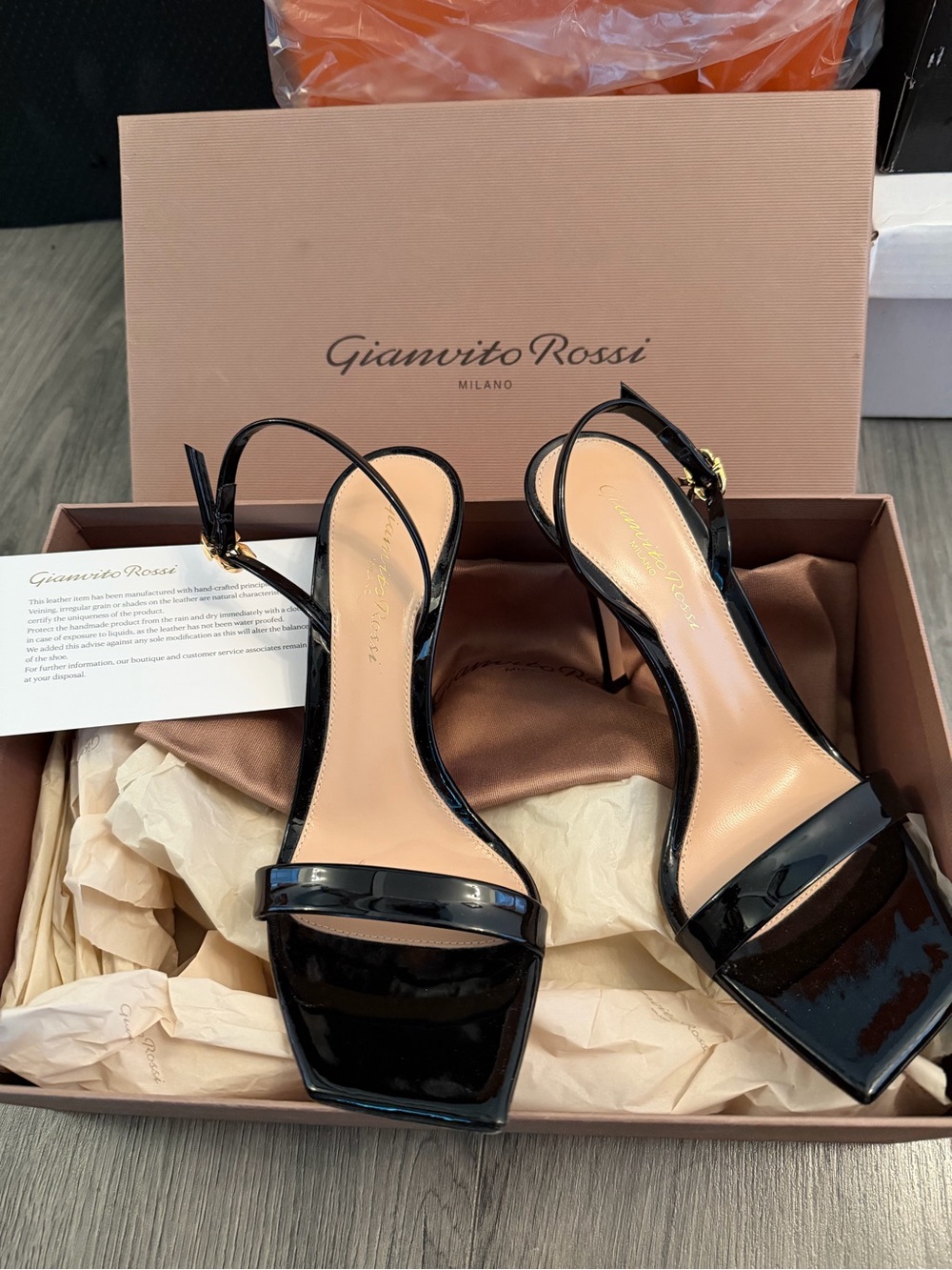 Brand New in box !Gianvito Rossi Black Patent Leather Square-Toe Slingback Heels